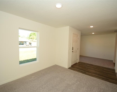 93 Panorama Drive - Photo Thumbnail 3