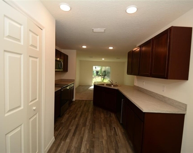 93 Panorama Drive - Photo Thumbnail 8