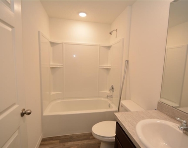93 Panorama Drive - Photo Thumbnail 24