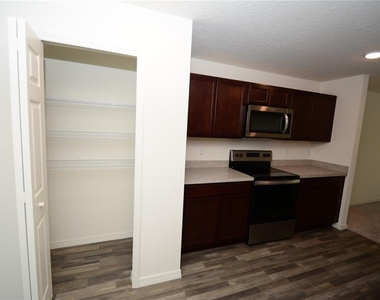 93 Panorama Drive - Photo Thumbnail 9