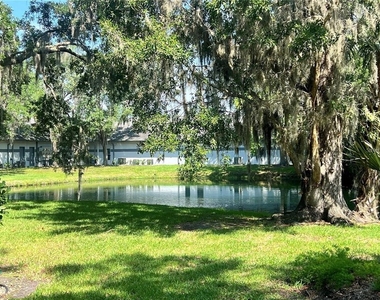310 Palm Coast Parkway Ne - Photo Thumbnail 3