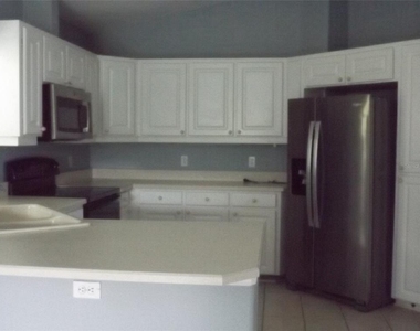 9 Bowman Place - Photo Thumbnail 3