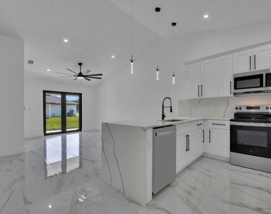 4745 13th Street Sw - Photo Thumbnail 6