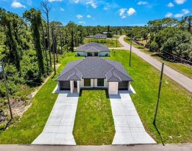 4745 13th Street Sw - Photo Thumbnail 1