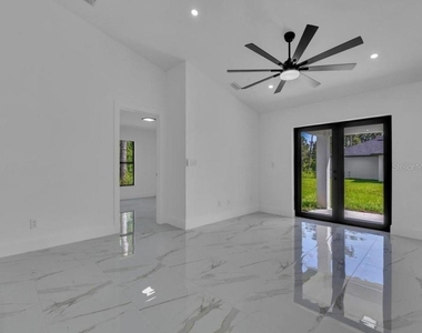 4745 13th Street Sw - Photo Thumbnail 3