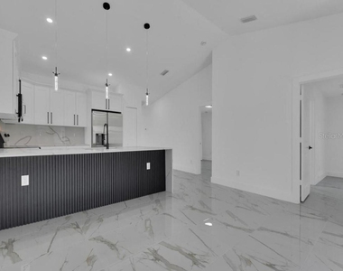 4747 13th Street Sw - Photo Thumbnail 9