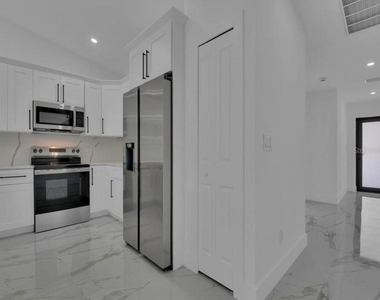 4747 13th Street Sw - Photo Thumbnail 8