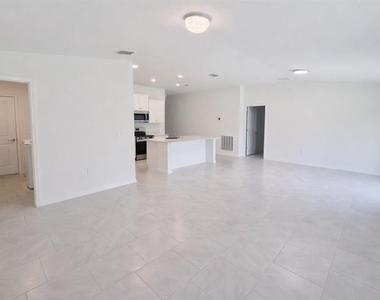 23234 Alaska Avenue - Photo Thumbnail 7