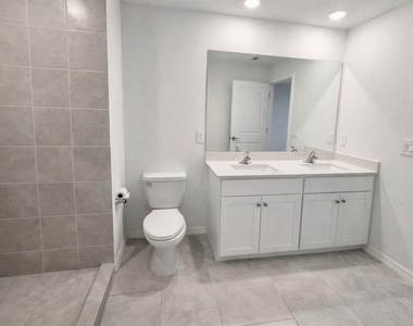 23234 Alaska Avenue - Photo Thumbnail 13