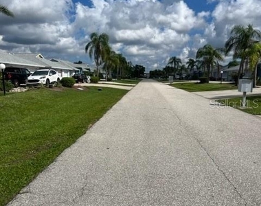 6527 Hamlet Drive - Photo Thumbnail 29