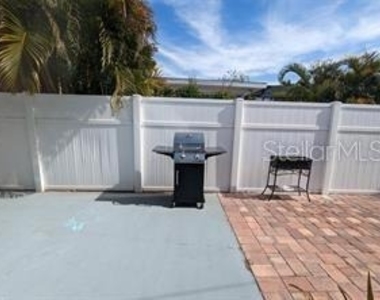 3070 Gulf Gate Drive - Photo Thumbnail 18