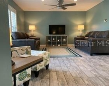 3070 Gulf Gate Drive - Photo Thumbnail 5