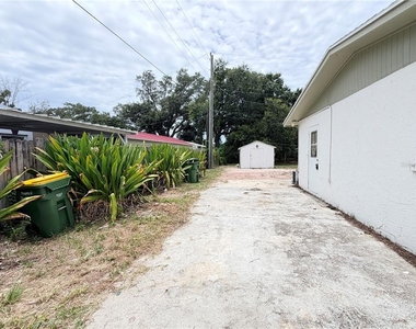3842 Hawkeye Circle - Photo Thumbnail 9