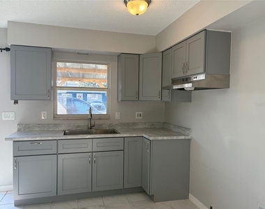 5219 31st Street Court E - Photo Thumbnail 1