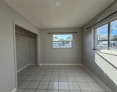 5219 31st Street Court E - Photo Thumbnail 8