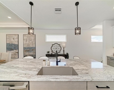1047 Waterline Court - Photo Thumbnail 13