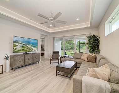 1047 Waterline Court - Photo Thumbnail 17
