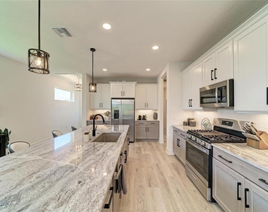 1047 Waterline Court - Photo Thumbnail 10