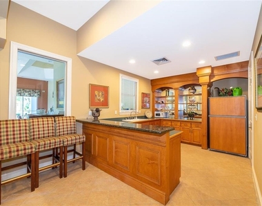 8904 Legacy Court - Photo Thumbnail 11