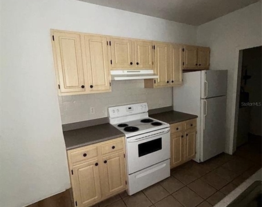 8904 Legacy Court - Photo Thumbnail 32