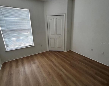 8904 Legacy Court - Photo Thumbnail 38