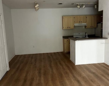 8904 Legacy Court - Photo Thumbnail 34