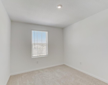 8449 Lunar Skye Street - Photo Thumbnail 20