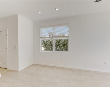 8449 Lunar Skye Street - Photo Thumbnail 13