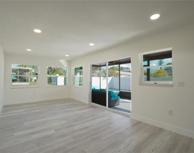 1461 Royal Road - Photo Thumbnail 14