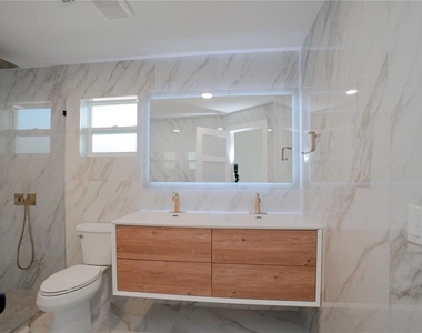 1461 Royal Road - Photo Thumbnail 32