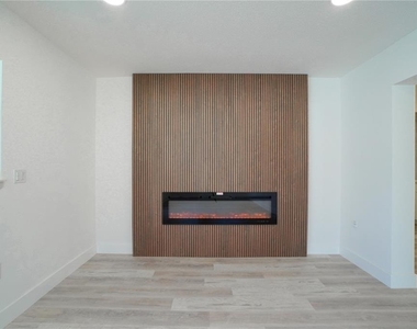 1461 Royal Road - Photo Thumbnail 25