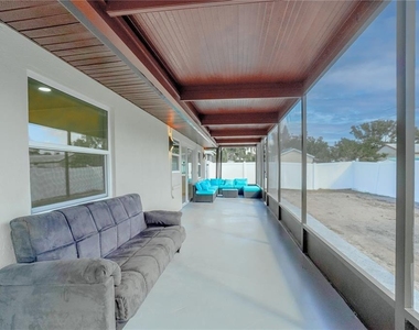 1461 Royal Road - Photo Thumbnail 43