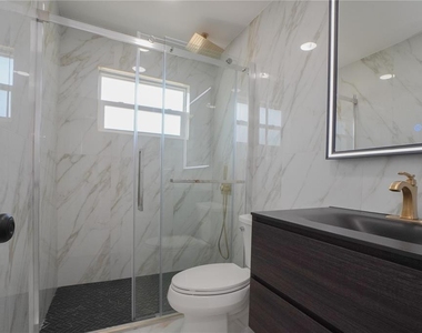 1461 Royal Road - Photo Thumbnail 13