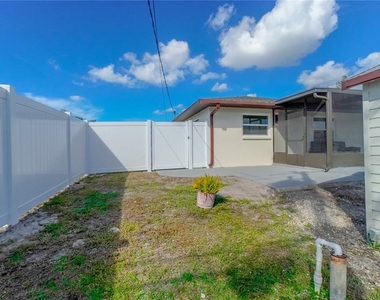 1461 Royal Road - Photo Thumbnail 48