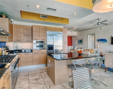 1350 Main Street - Photo Thumbnail 21