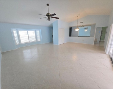 3601 Garden Lakes Clenet - Photo Thumbnail 3
