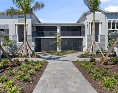 12470 Wellen Golf Street - Photo Thumbnail 1