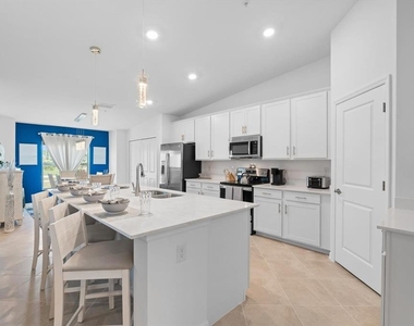12470 Wellen Golf Street - Photo Thumbnail 7