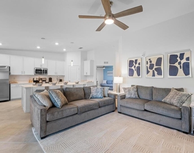 12470 Wellen Golf Street - Photo Thumbnail 17