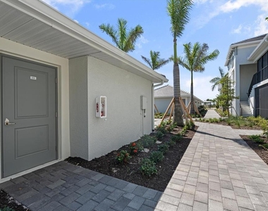 12470 Wellen Golf Street - Photo Thumbnail 35