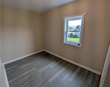 1627 Jill Street - Photo Thumbnail 9