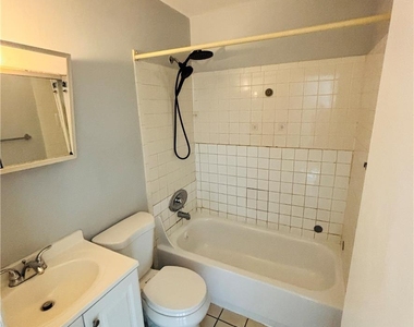 820 W Susquehanna Street - Photo Thumbnail 4