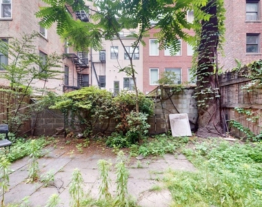 227 East 11th Street - Photo Thumbnail 6