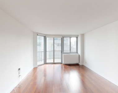401 E 34th St - Photo Thumbnail 2