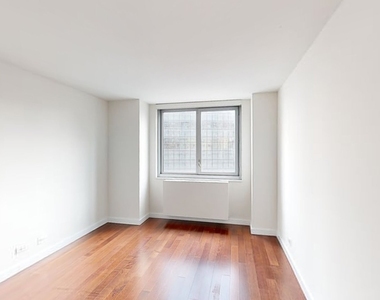 401 E 34th St - Photo Thumbnail 4
