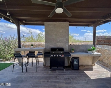14190 Peyton Edwards Avenue - Photo Thumbnail 25