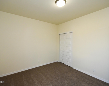 902 Bromyard Drive - Photo Thumbnail 28