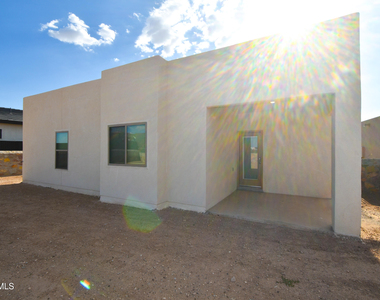 902 Bromyard Drive - Photo Thumbnail 35