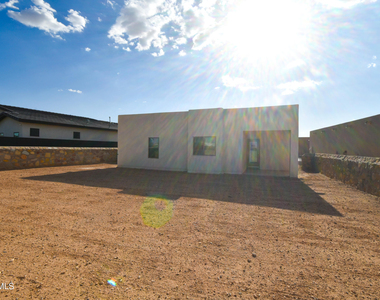 902 Bromyard Drive - Photo Thumbnail 34