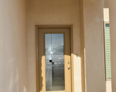 902 Bromyard Drive - Photo Thumbnail 2